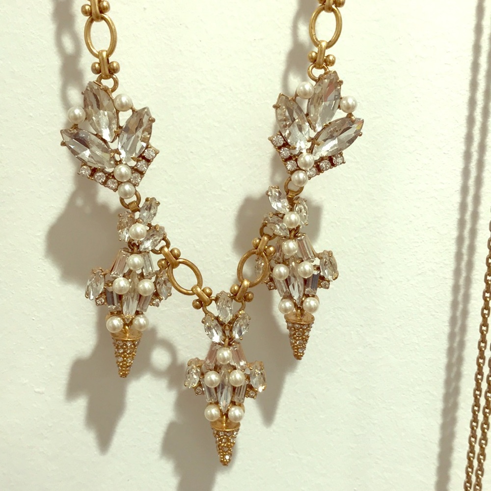 Statement necklace